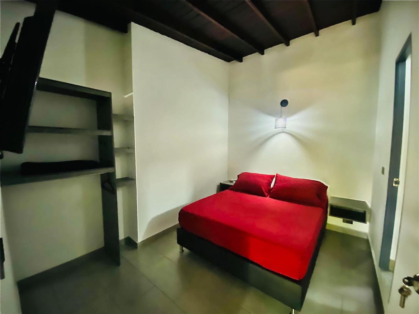 Mi Hotel *