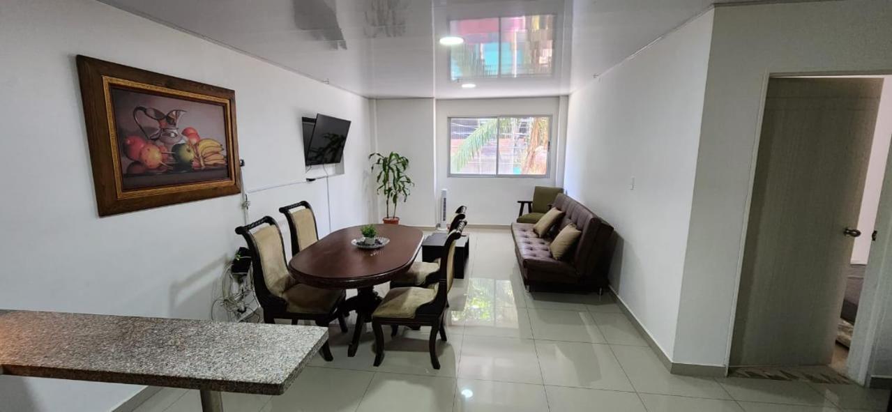 Casa Laureles 2do Parque Apartment Medellin