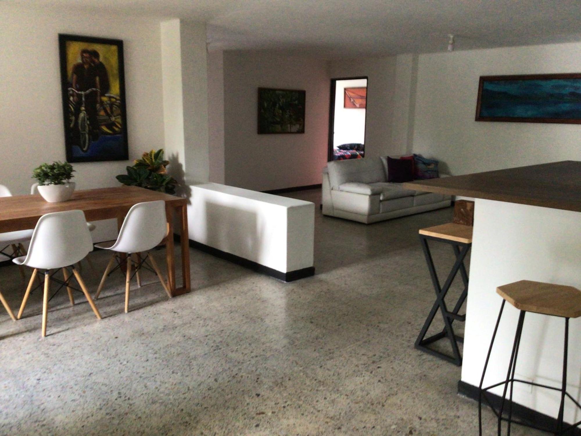 Astromelio House Coliving Expats 201 Habitación en casa particular *