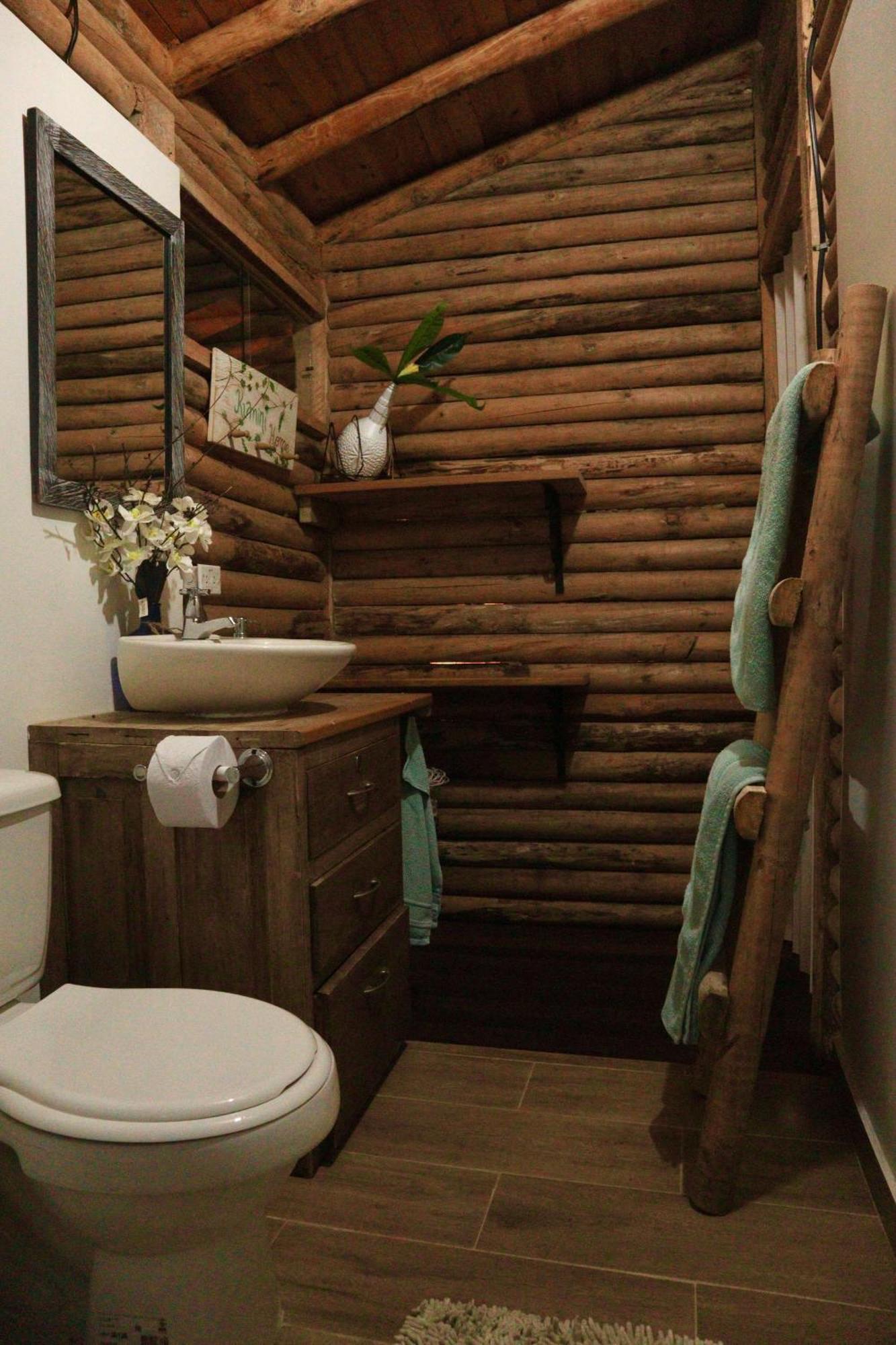 Kumini Cabanas * Medellín