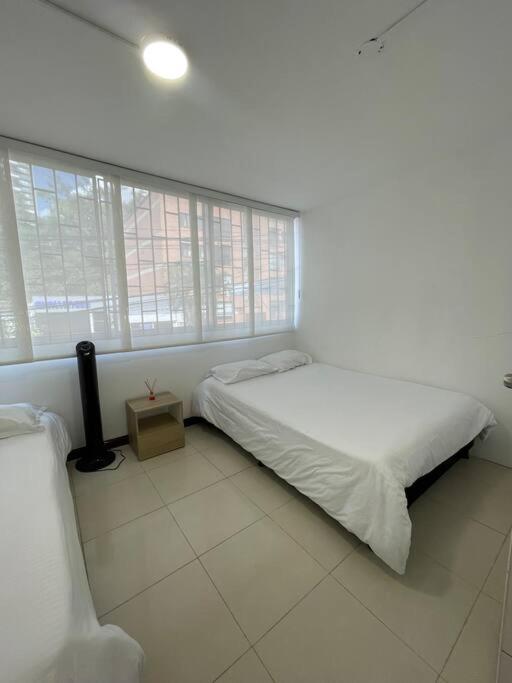 Apartamento W/ Jacuzzi Location/ Parque Lleras *