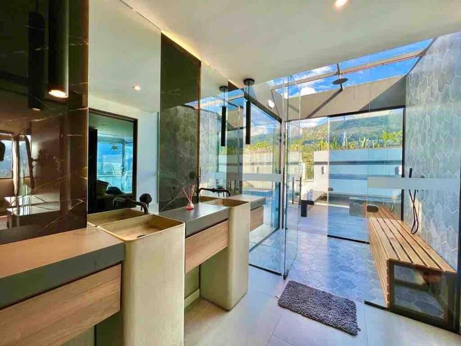 Penthouse Luxurytravelhome Poblado * Medellín