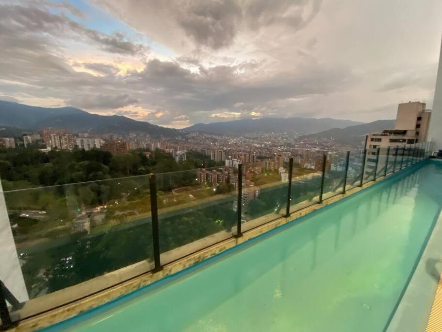 Penthouse Luxurytravelhome Poblado Apartamento Medellín