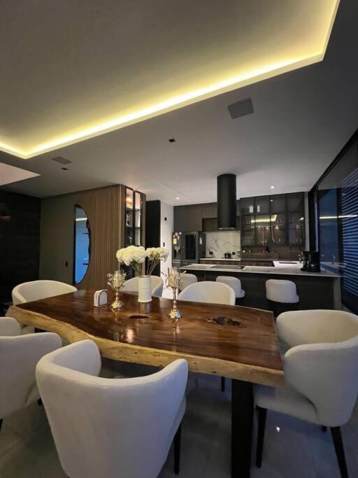 Penthouse Luxurytravelhome Poblado Apartamento Medellín