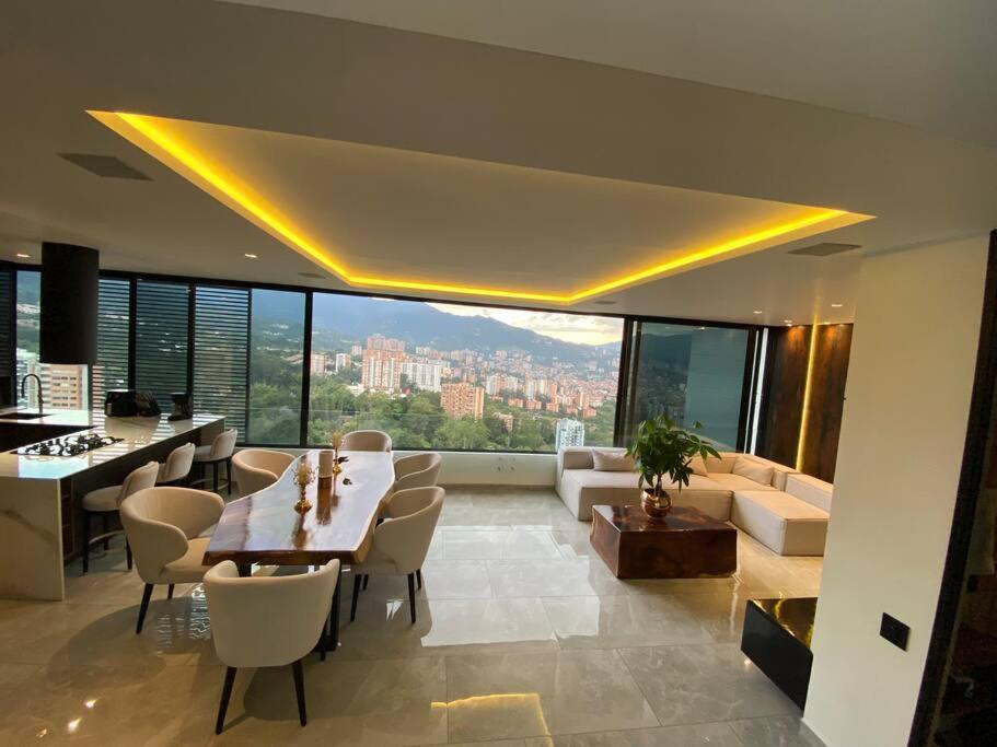 Penthouse Luxurytravelhome Poblado Apartamento