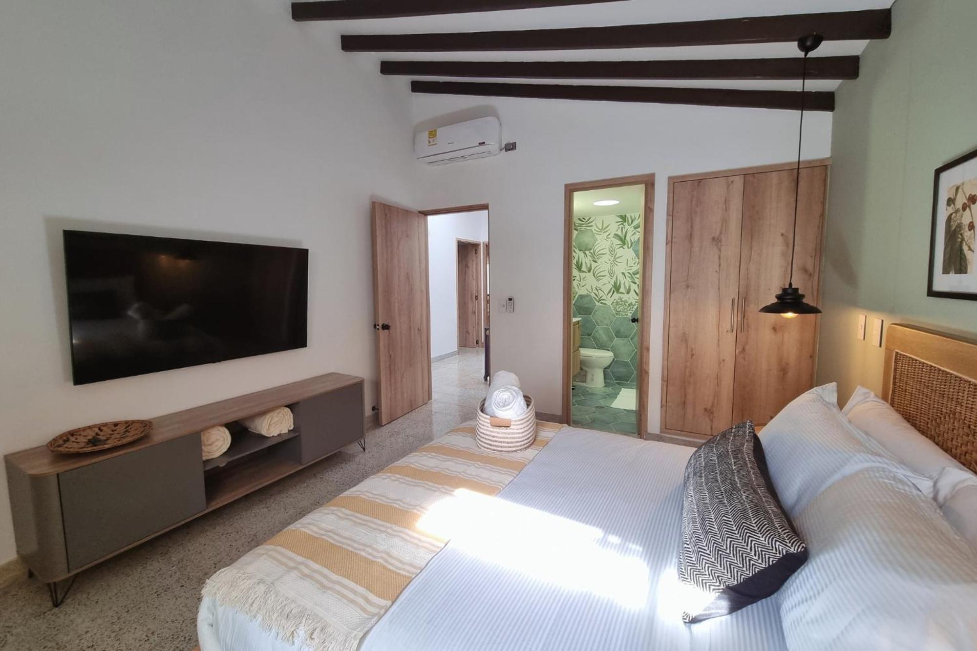 Casa Otrabanda * Medellín
