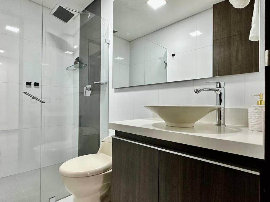 Apartamento 302 Spacious View In El Poblado *