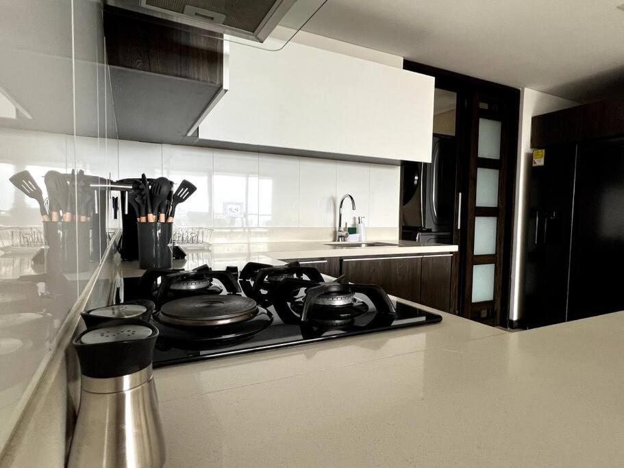 Apartamento 501 Luxury In Heart Of El Poblado Medellín