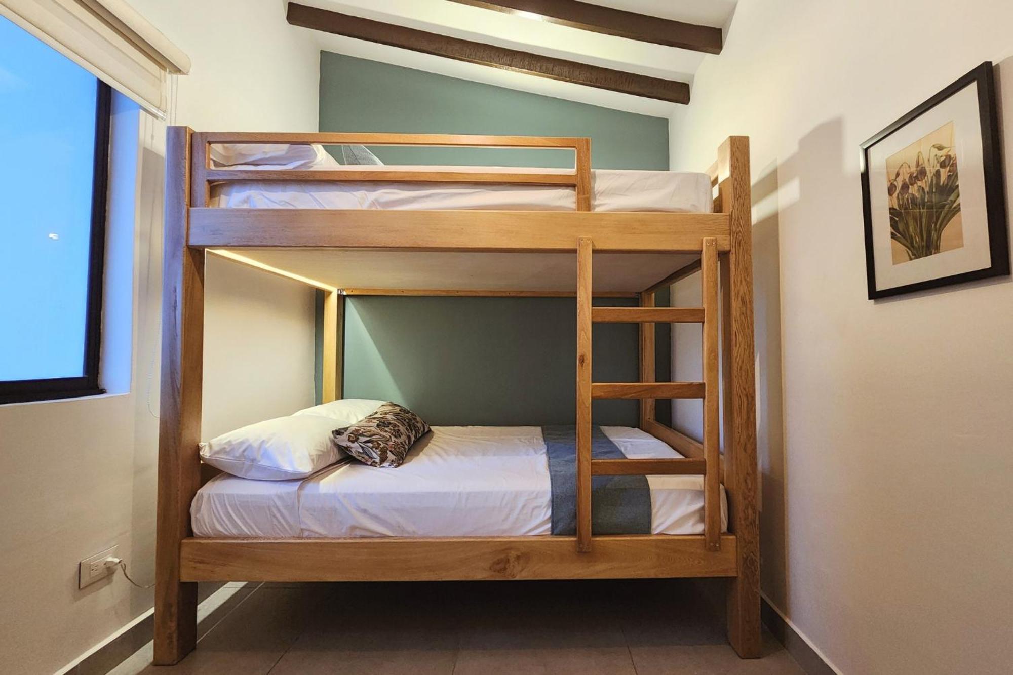 Casa Otrabanda Villa Medellín