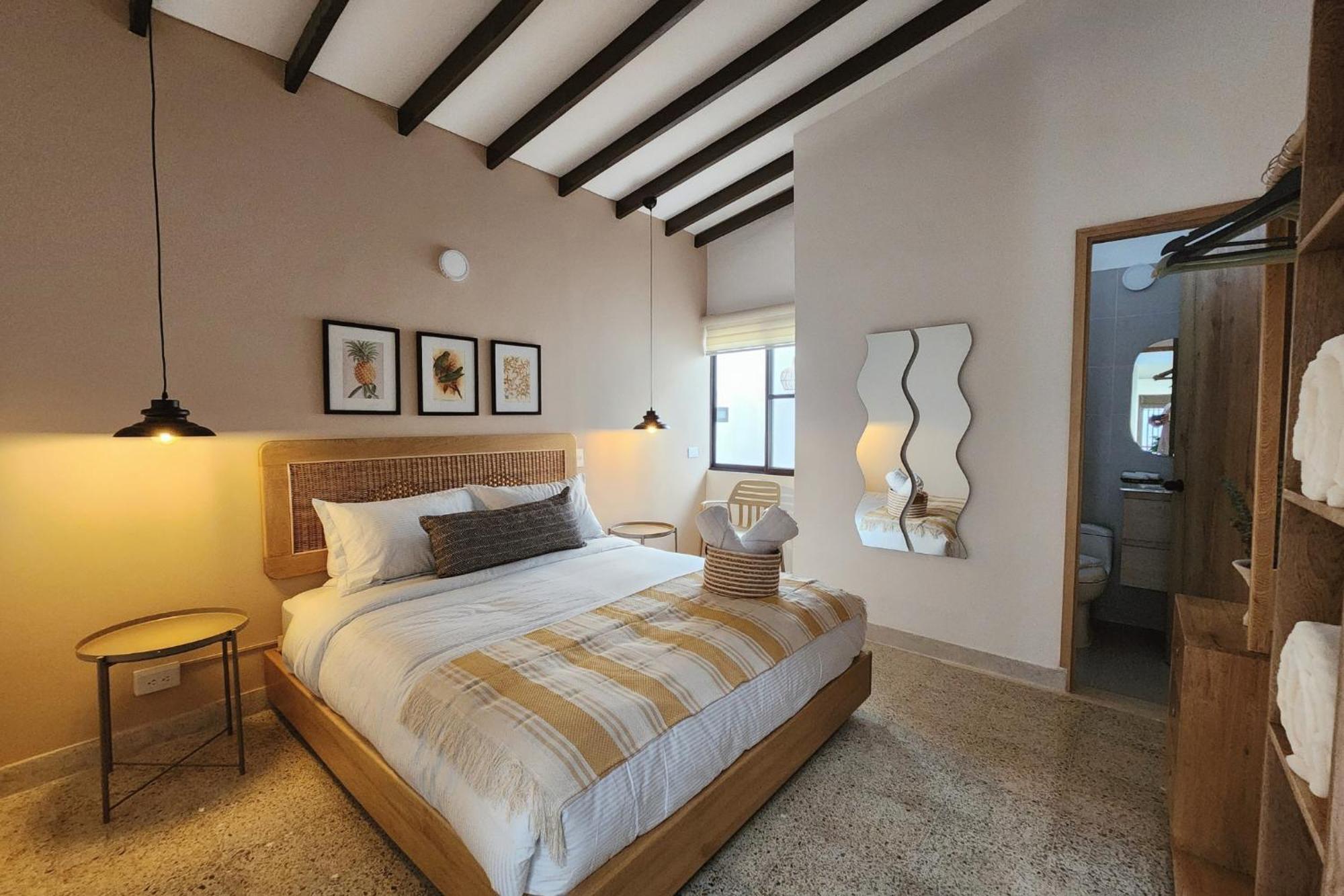 Casa Otrabanda Medellín