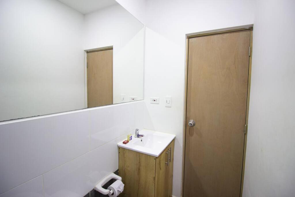 Apartamento Renovado Cerca De Estadio 4 * Medellín