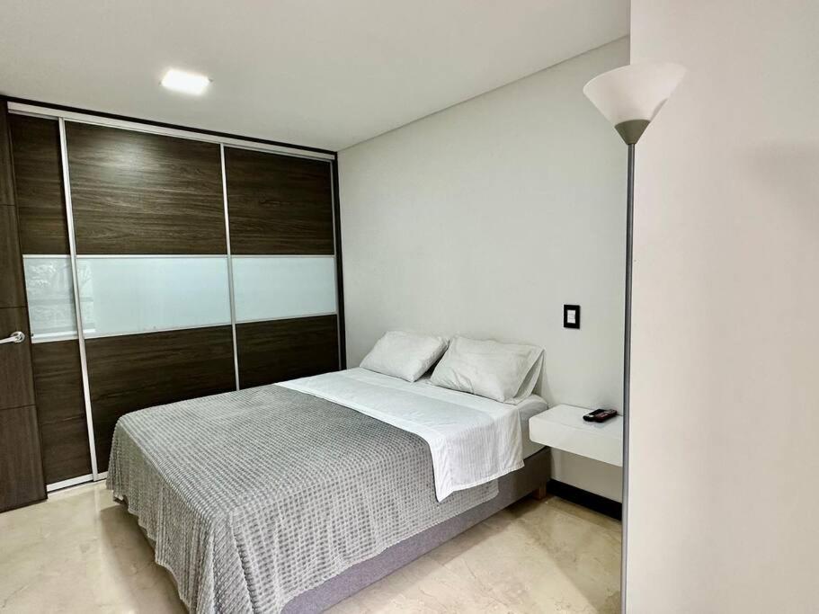 Apartamento 302 Spacious View In El Poblado *