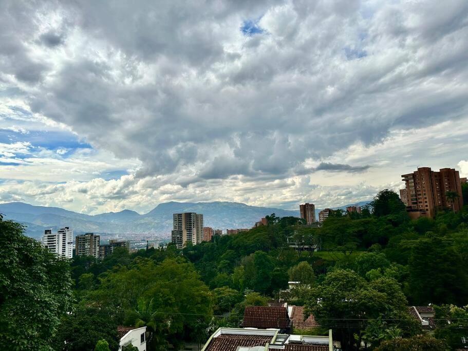 302 Spacious View In El Poblado Apartamento *
