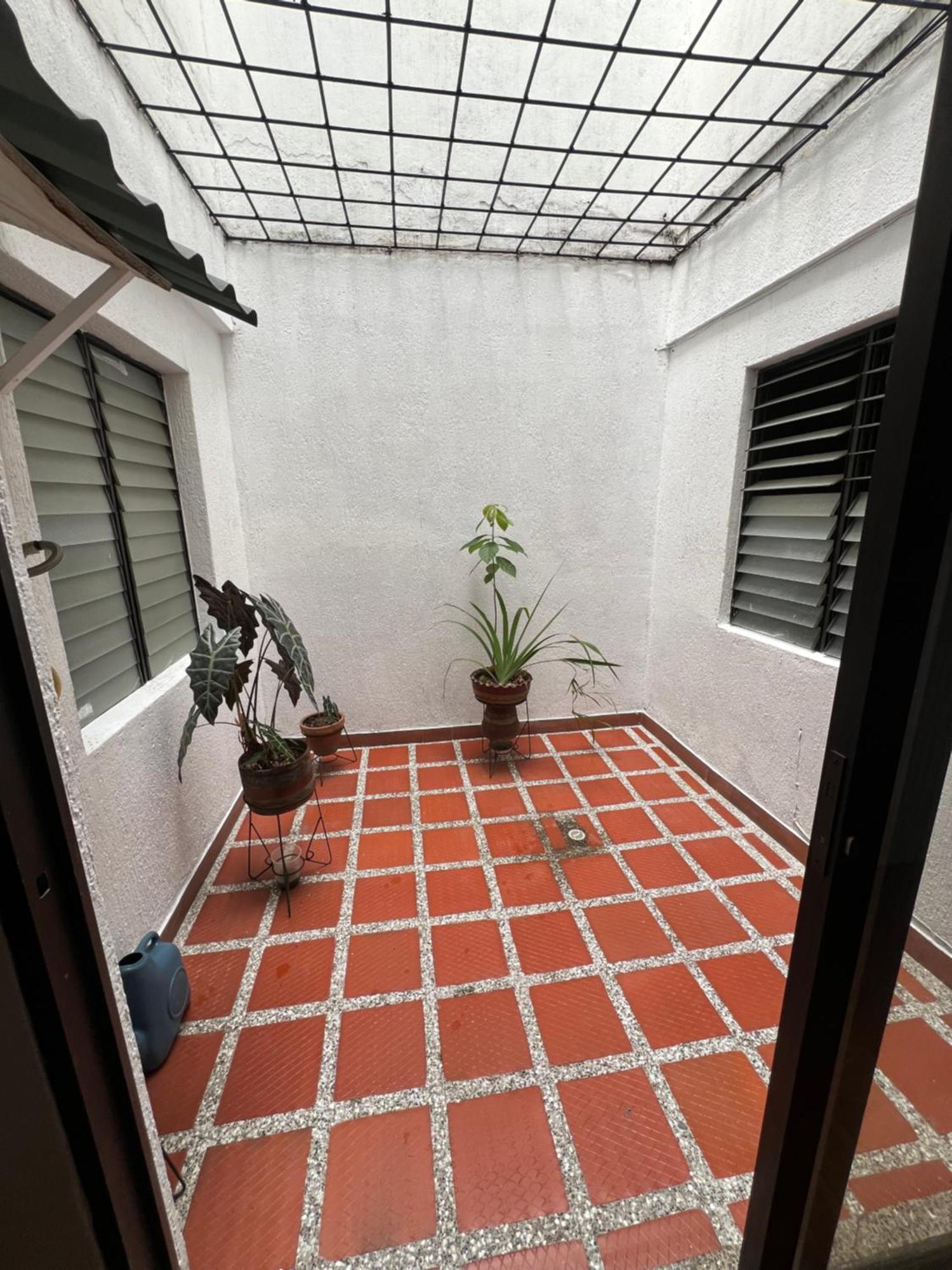 Apartamento Laureles, Cerca A La Estacion Floresta