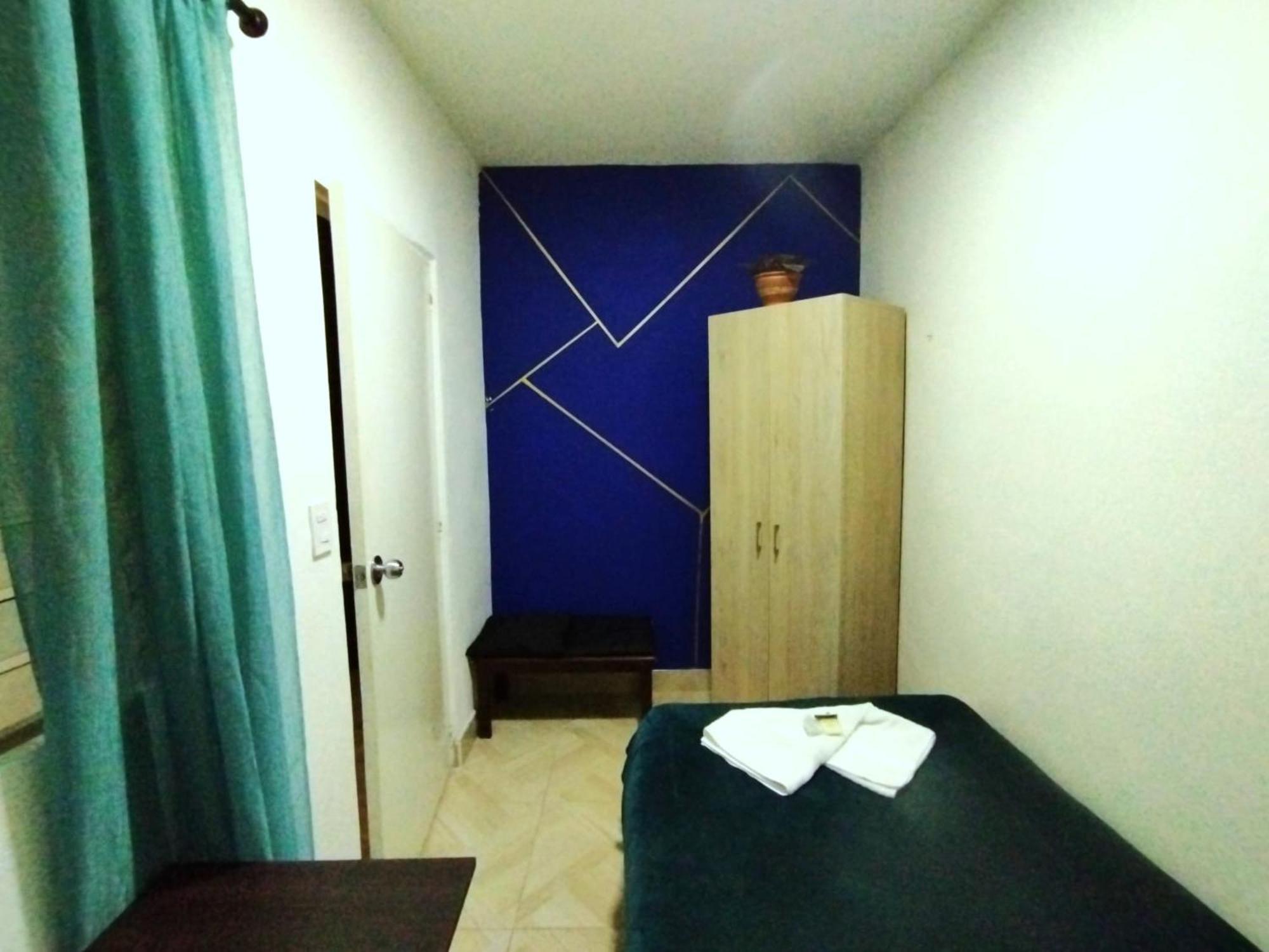 Amaros Homestay *