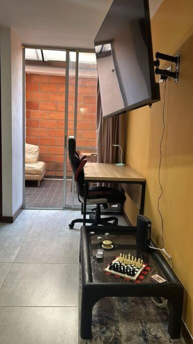Lindo Con Patio Privado. Apartamento