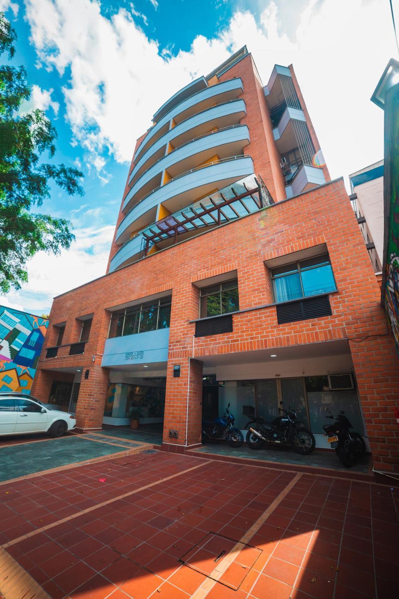 Hotel Torre Poblado