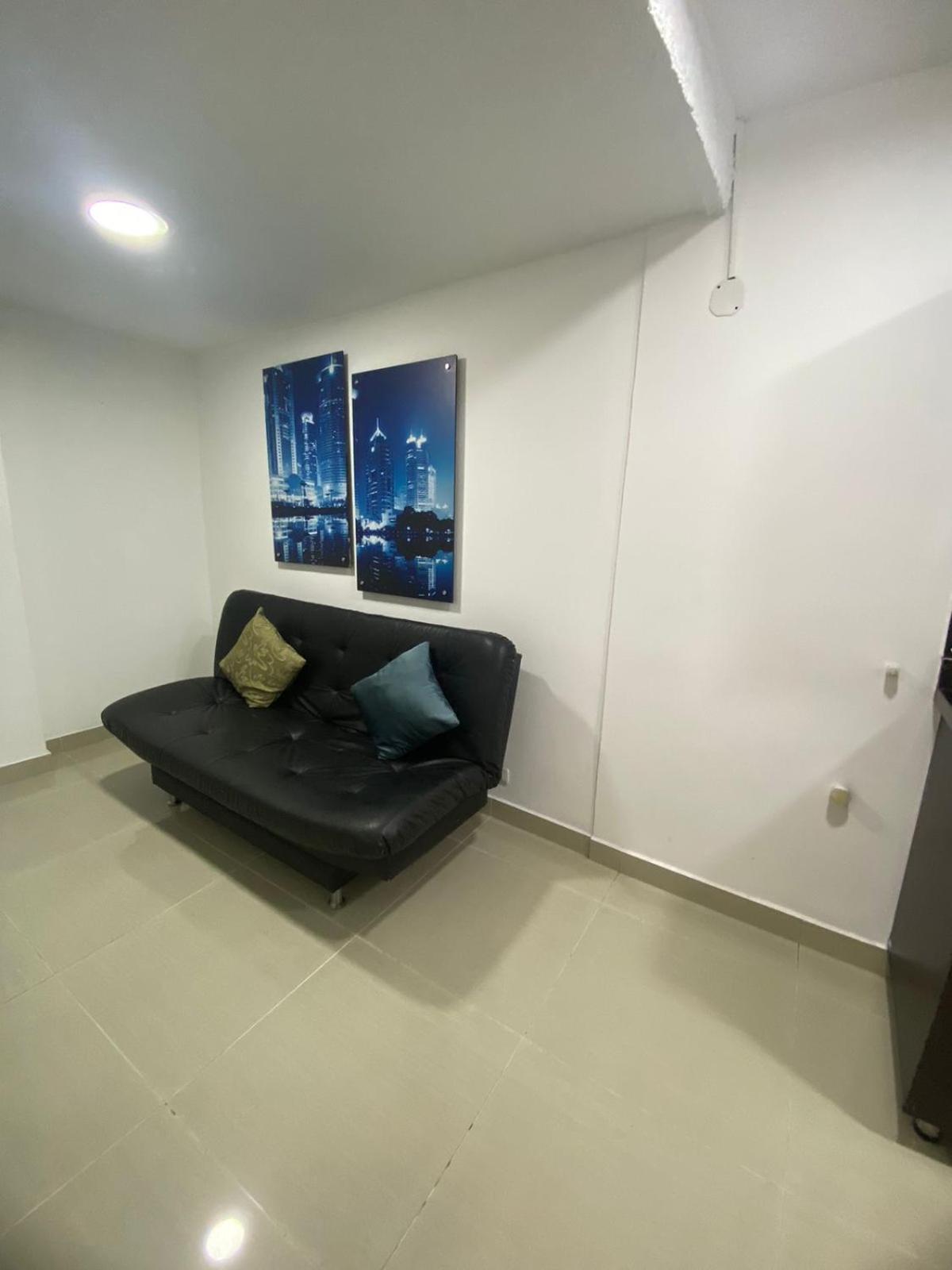 33 Bulerias 3* Medellín