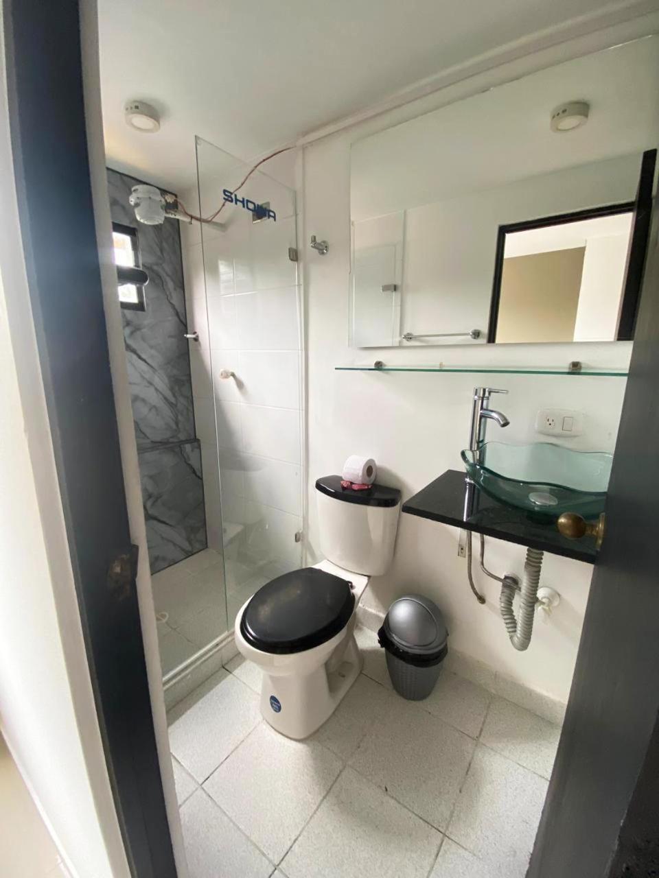 33 Bulerias 3* Medellín