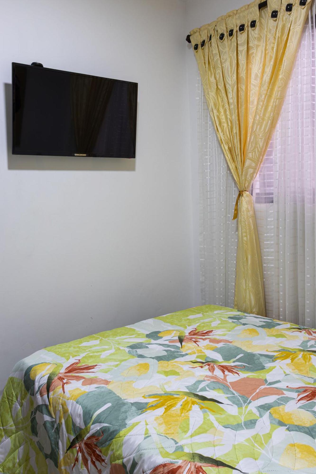 Habitación en casa particular Juandi Medellín