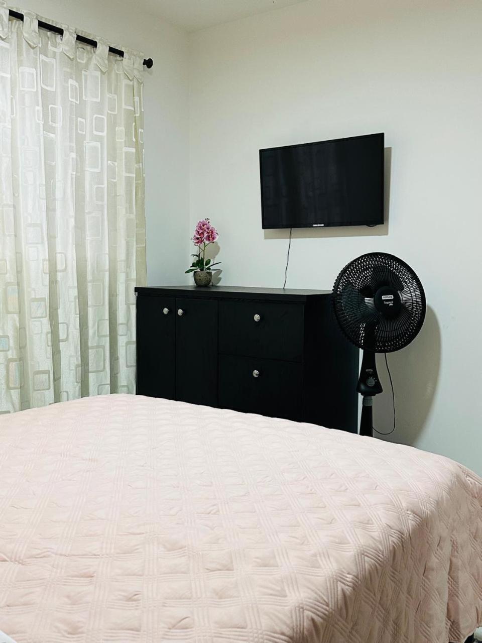 Habitación en casa particular Juandi Medellín