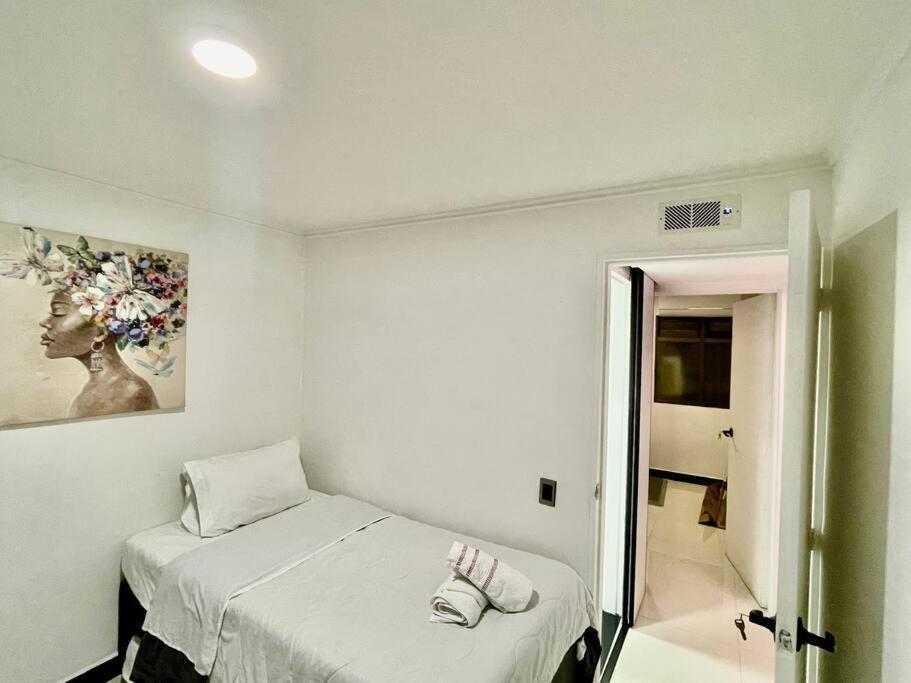 Laureles Location With Jacuzzi And Ac * Medellín