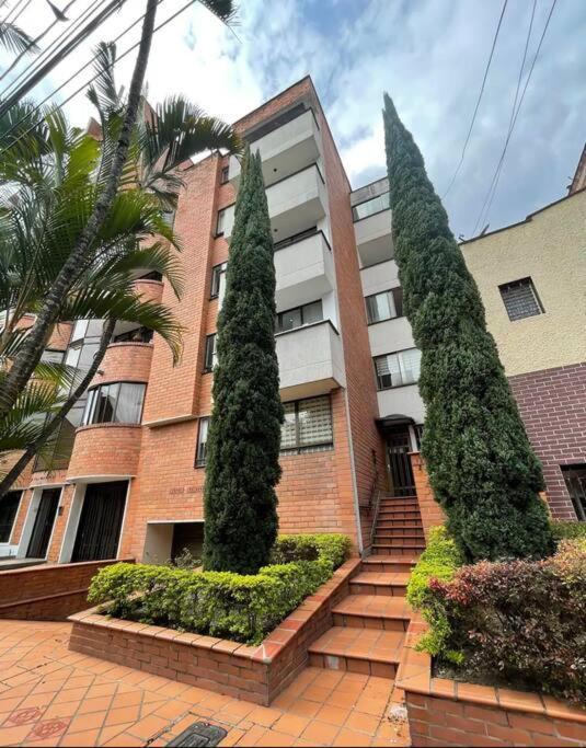 Laureles Location With Jacuzzi And Ac