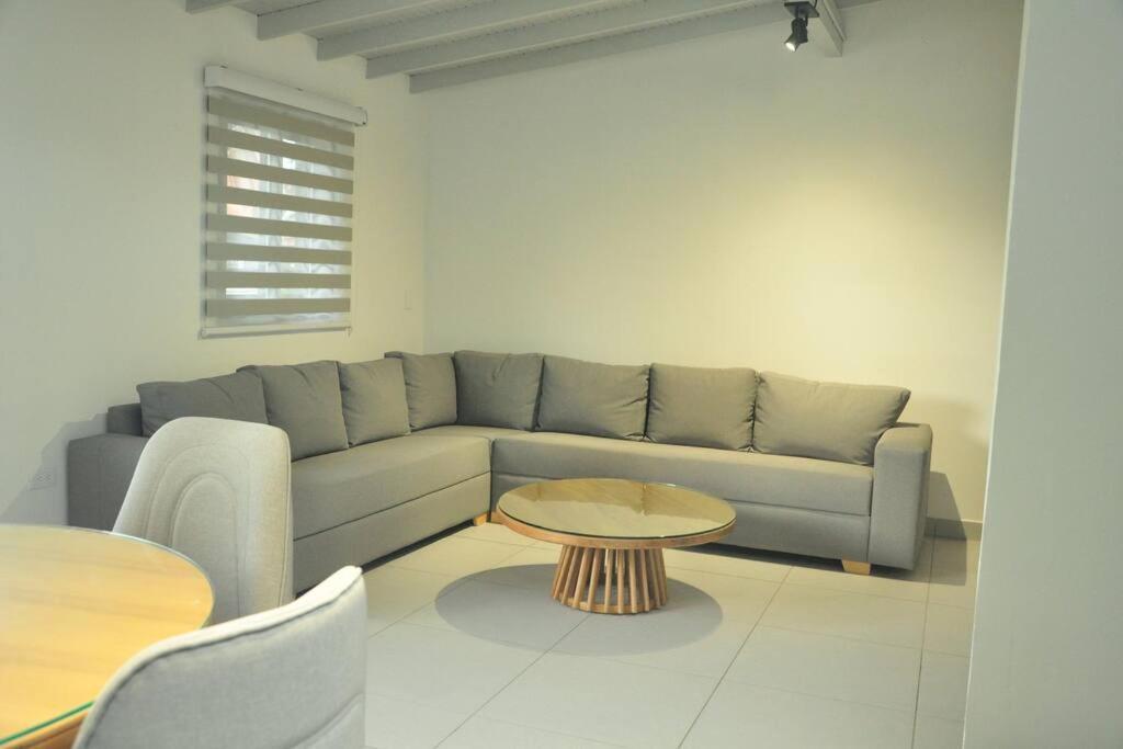 Apartamento Modern House, With Excellent Location In *