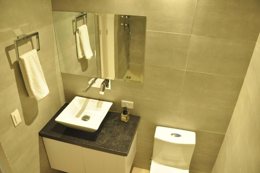 Modern House, With Excellent Location In Medellín