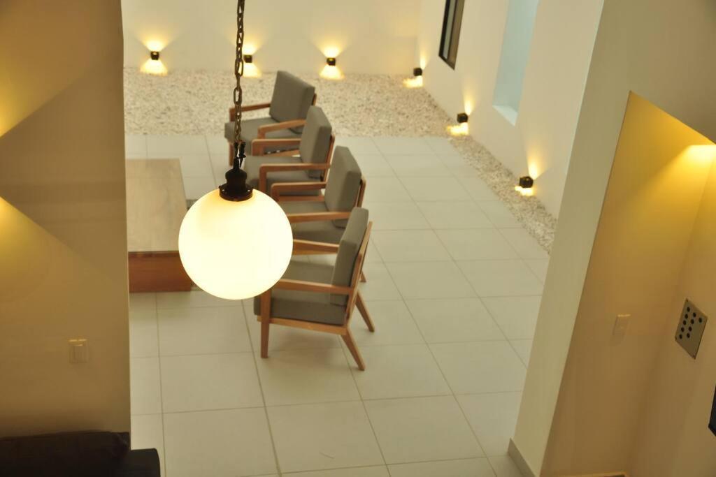 Modern House, With Excellent Location In Apartamento