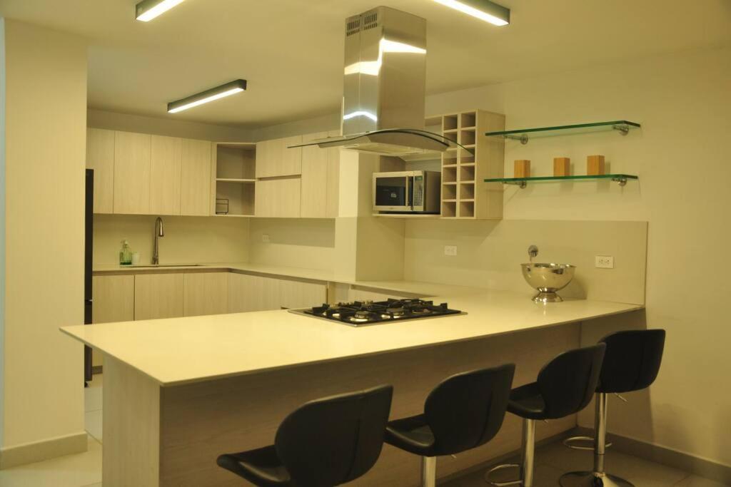 Modern House, With Excellent Location In * Medellín