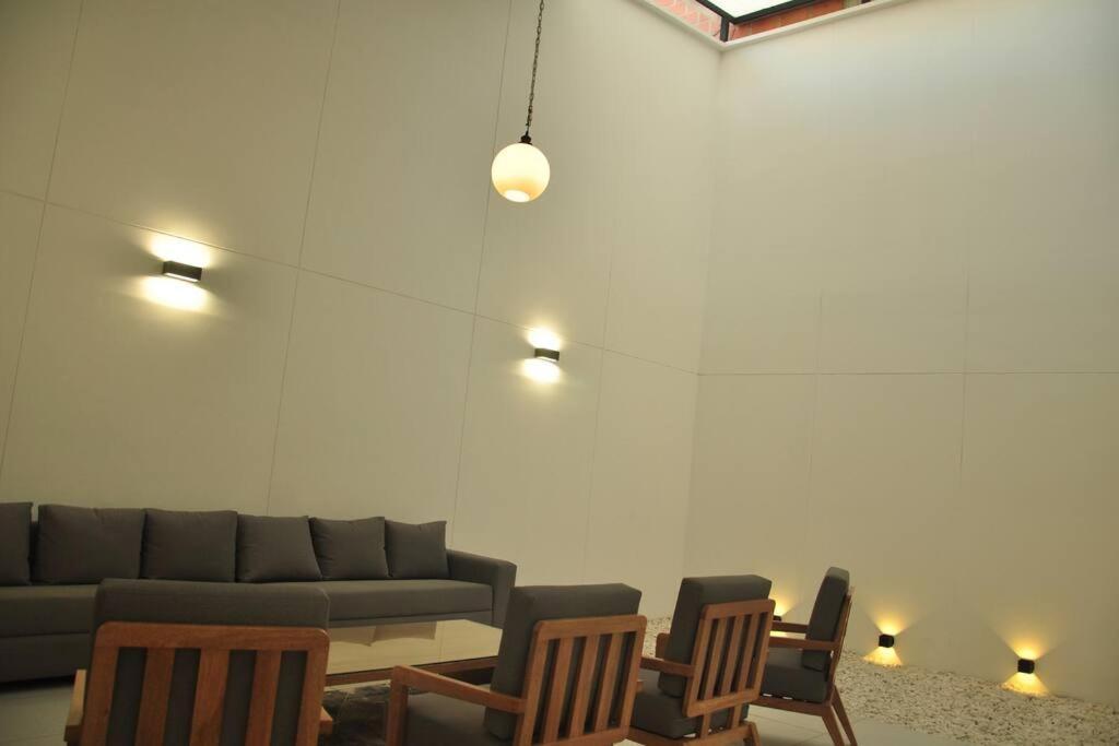 Modern House, With Excellent Location In Apartamento *