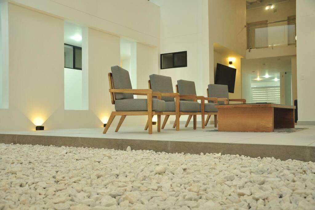 Modern House, With Excellent Location In * Medellín