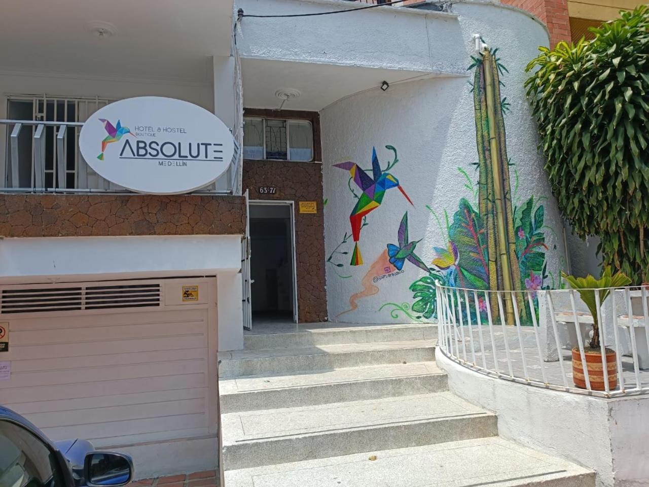 Absolute & Boutique