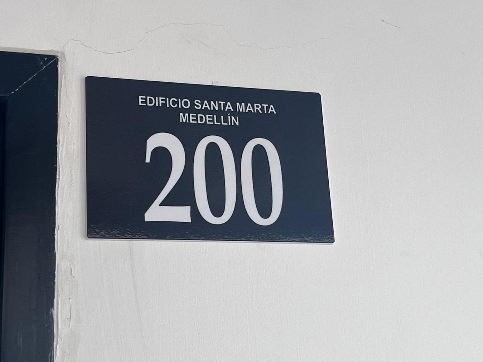 Pensión Edificio Santamarta Medellín