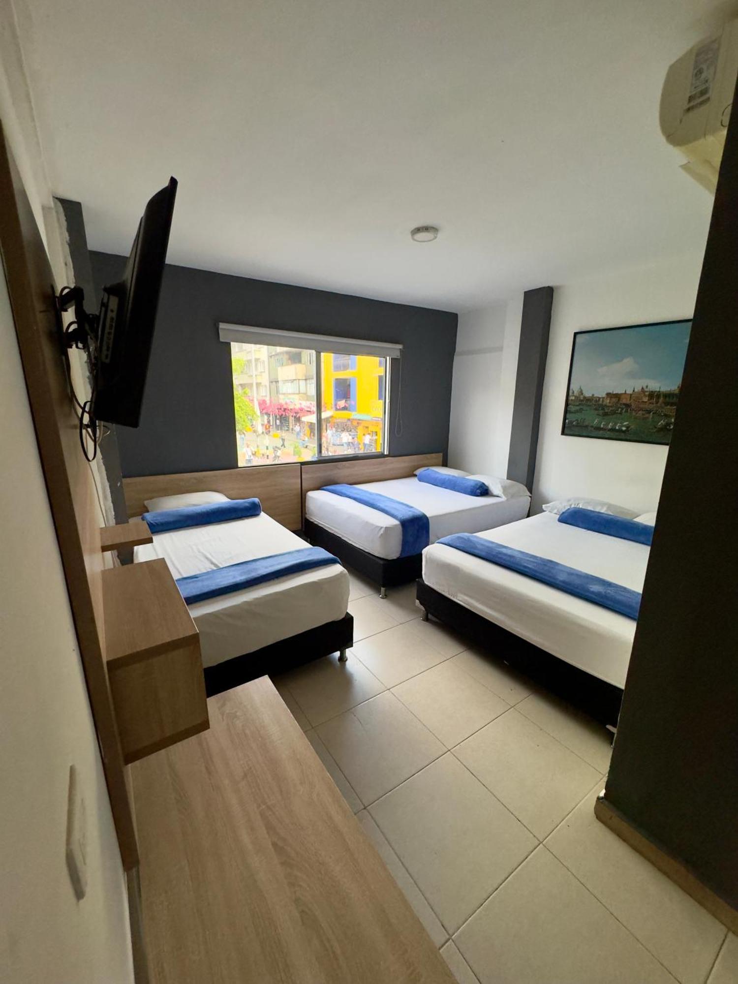 Hotel Medellin Central 3*