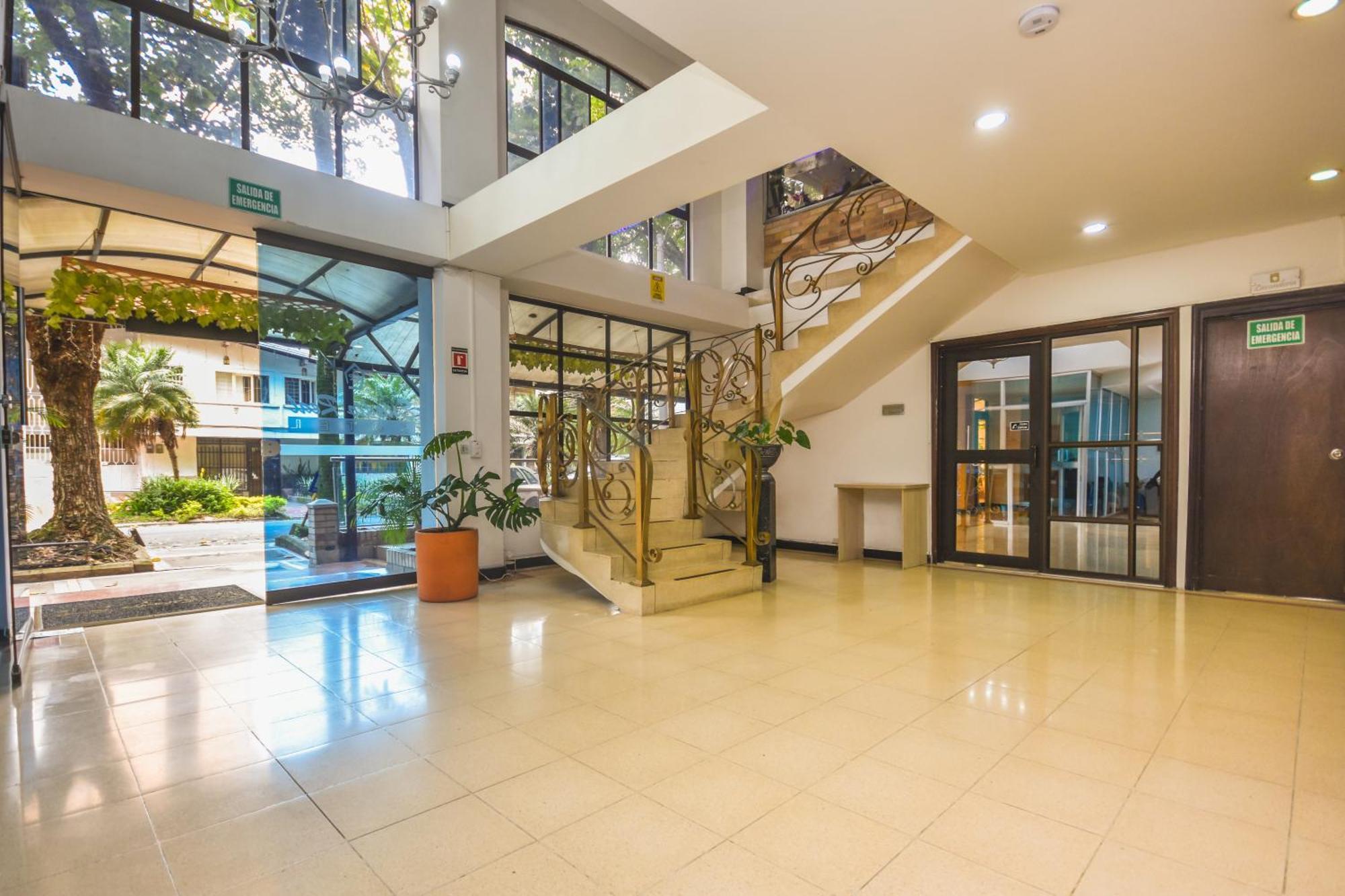 Hotel Estadio Real 3*