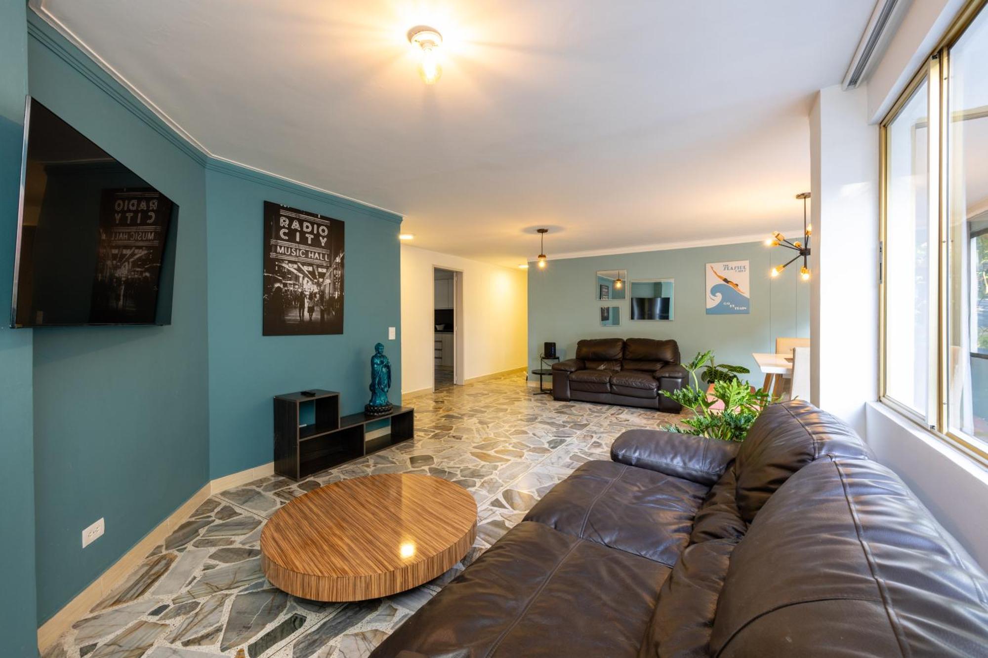 Apartamento El Poblado, La Frontera Medellín