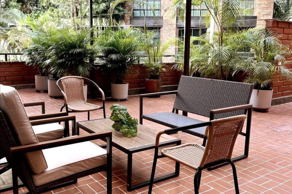 Modern 4bedroom With Private Terrace 500mb Internet Apartamento Medellín