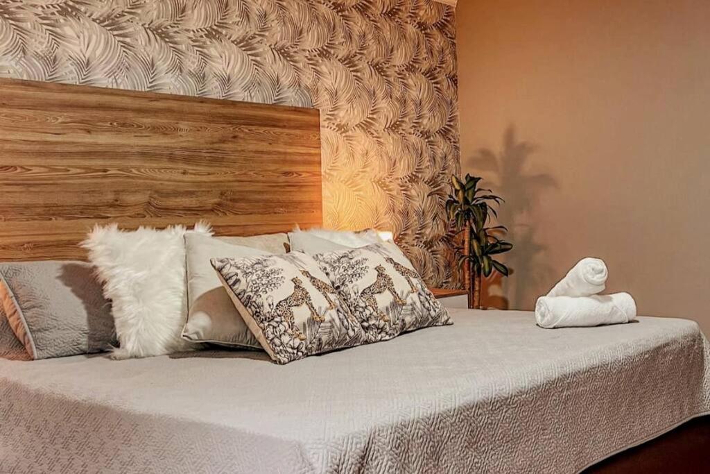 Modern 4bedroom With Private Terrace 500mb Internet *