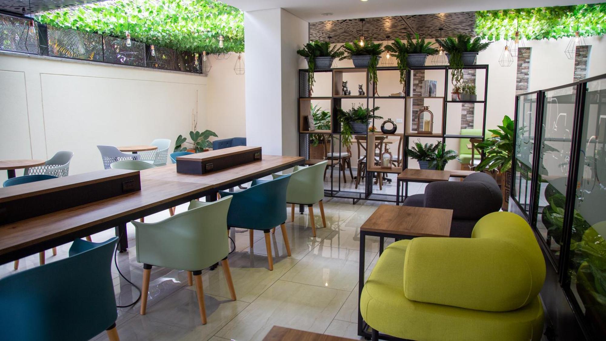 Hotel Ecohub 4*