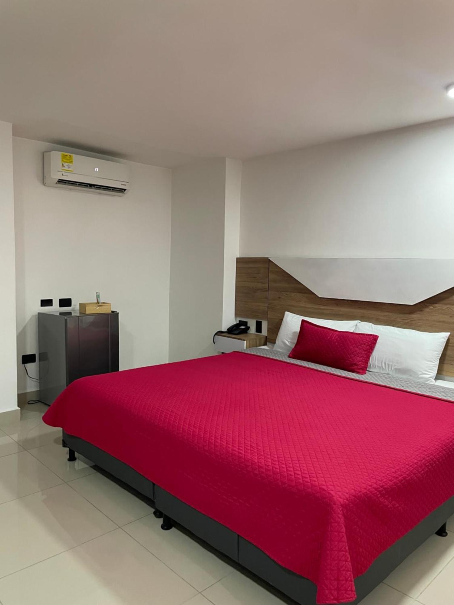Ofix Hotel 3*