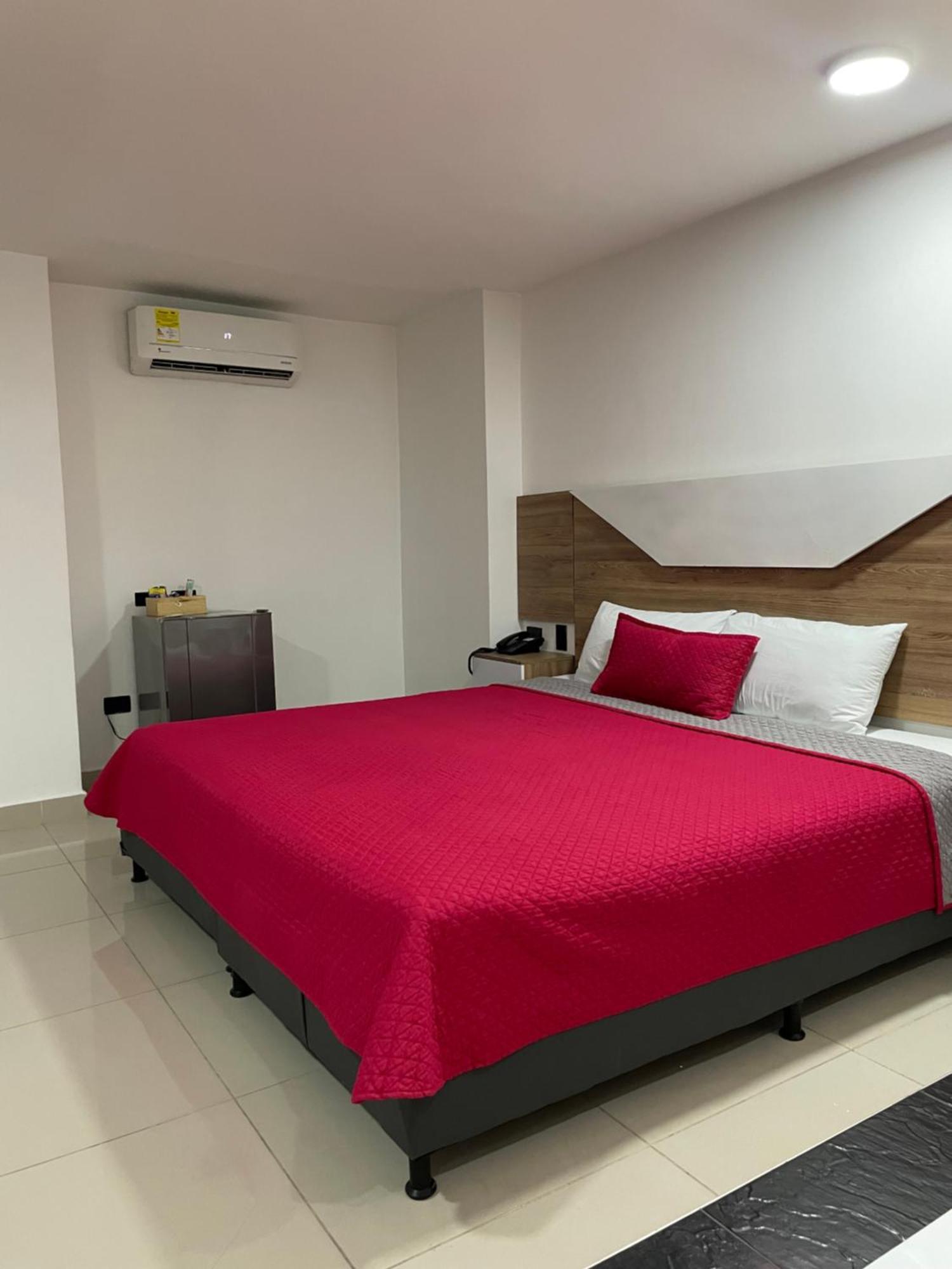Ofix Hotel 3*