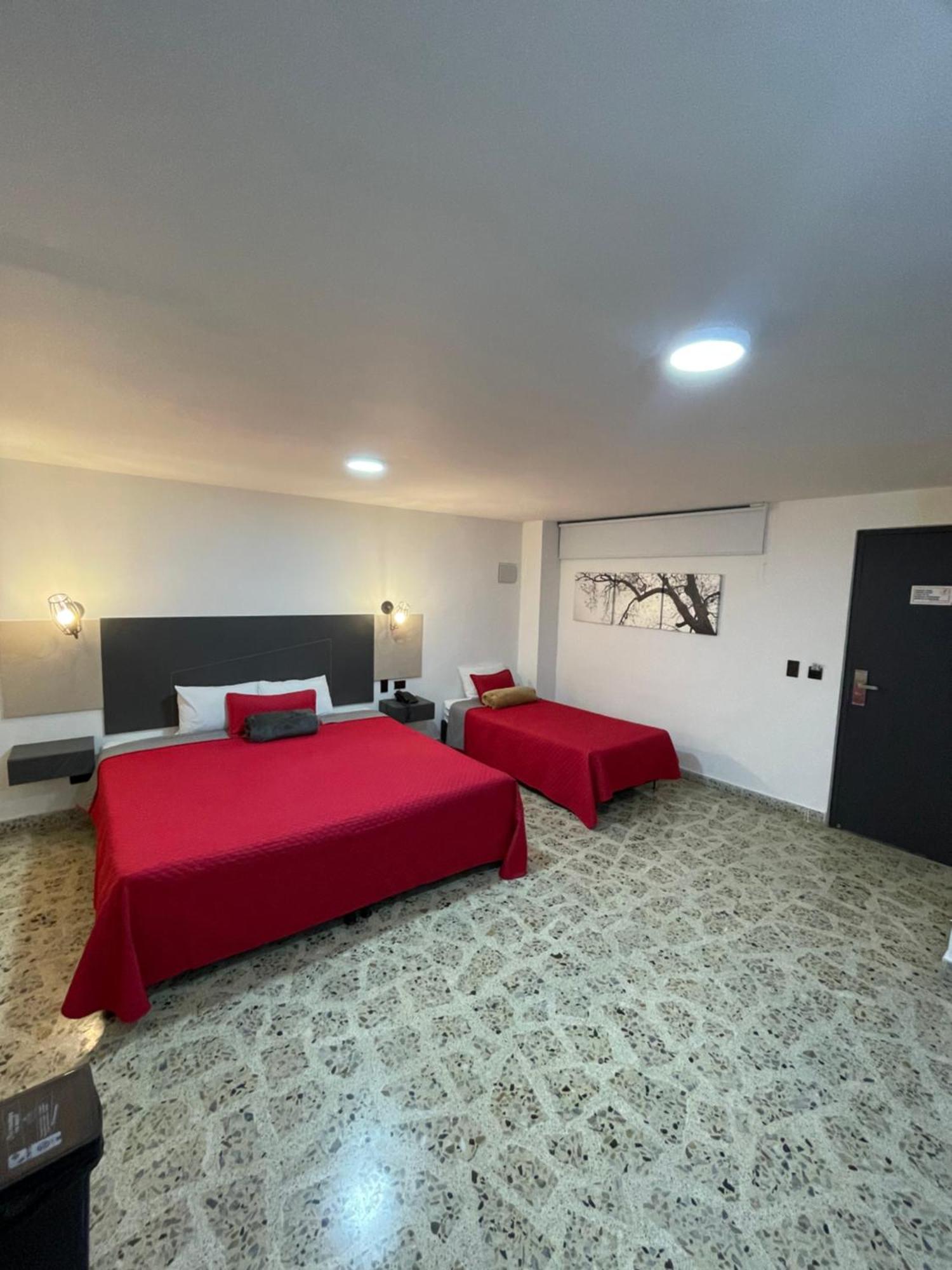 Ofix 3* Medellín