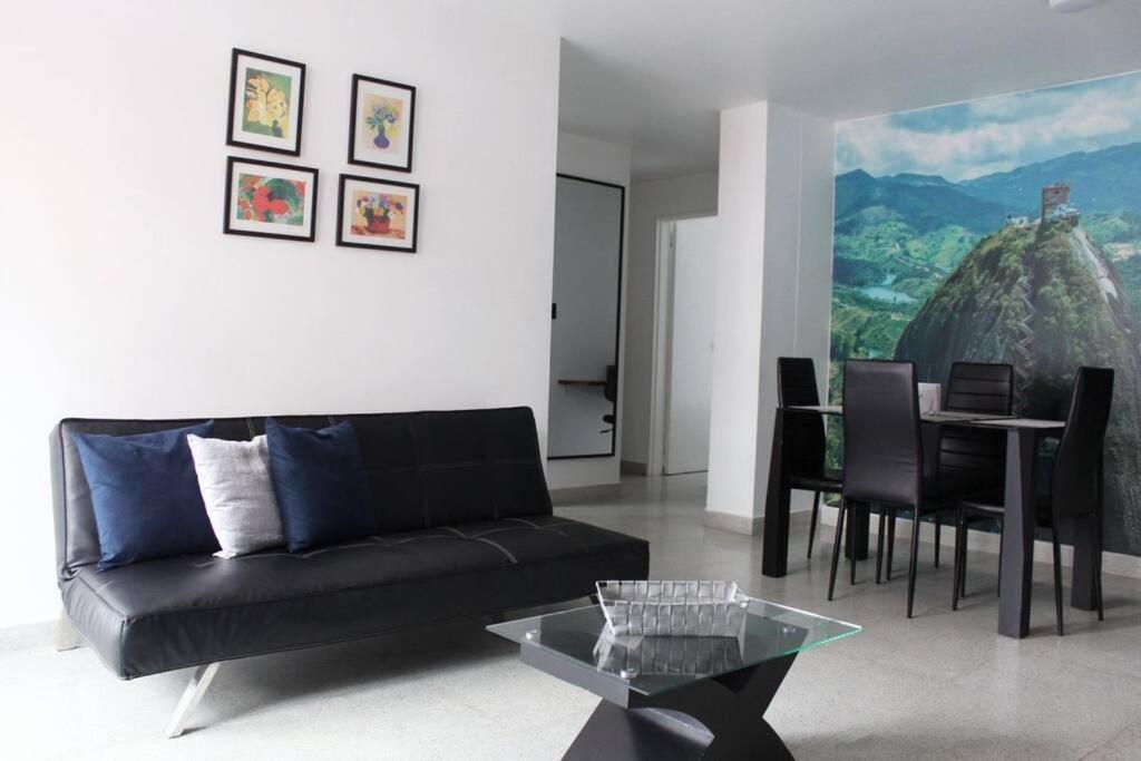 Zona Rosa El Poblado 202 Apartamento
