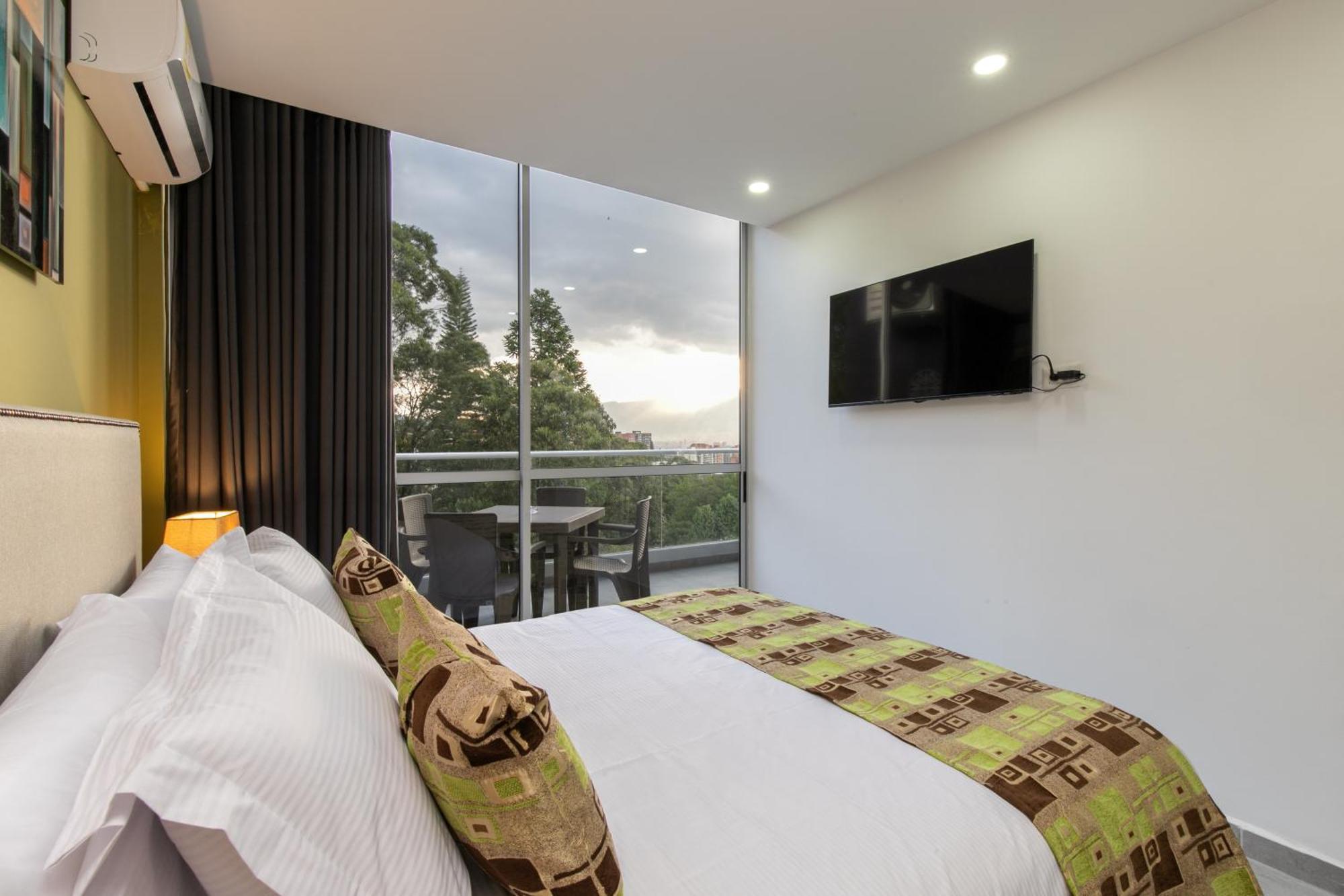 Borbon Apartahotel *