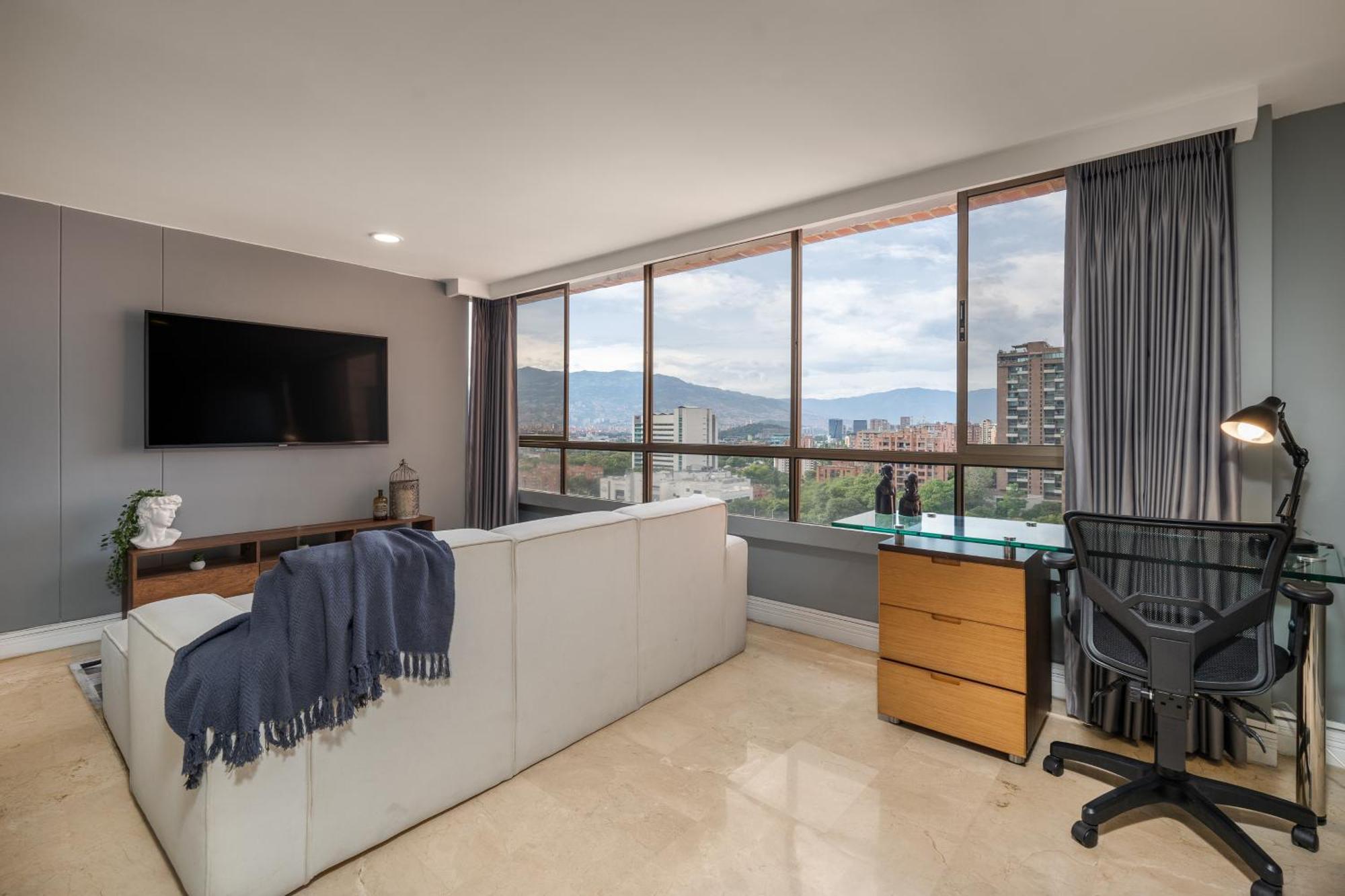 1003 Alcazar De Oviedo Apartamento Medellín