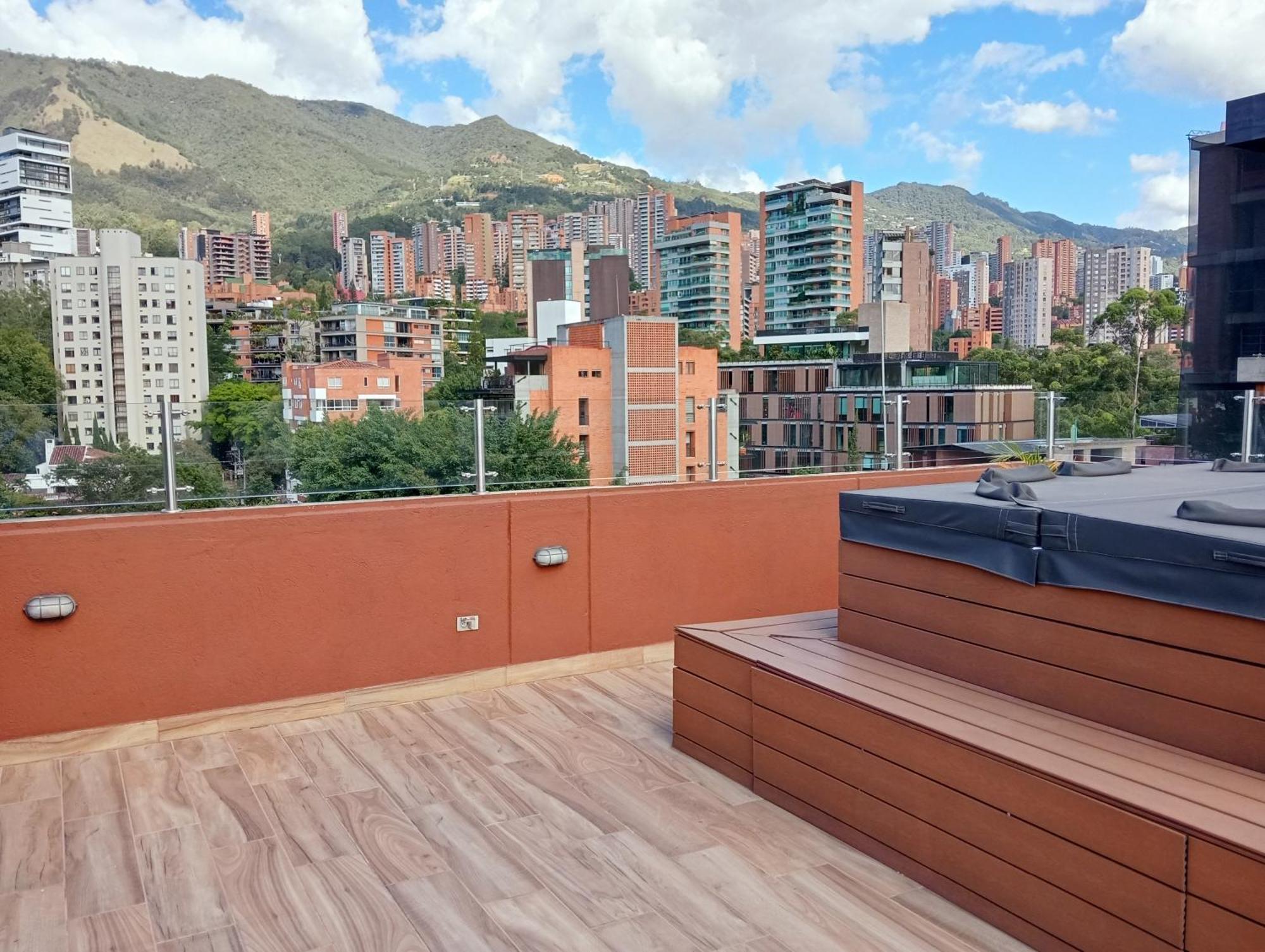 Lomas 10 By Dico 4*