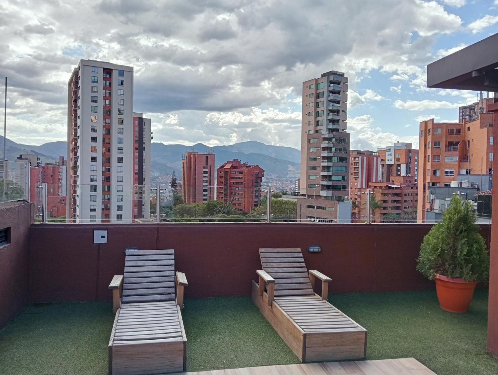 Lomas 10 By Dico 4*
