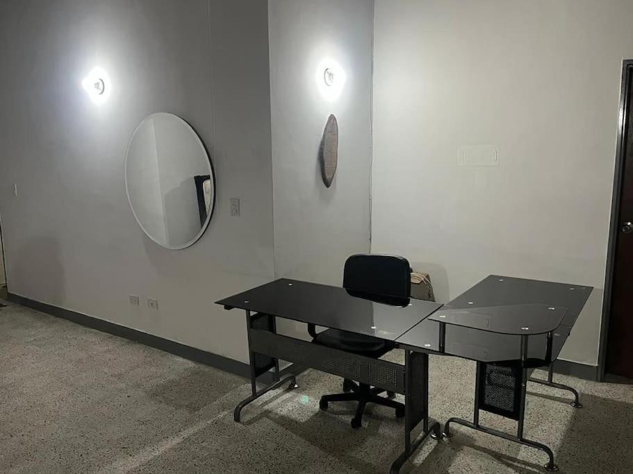 Casa La Victoria Alojamiento Completo * Medellín